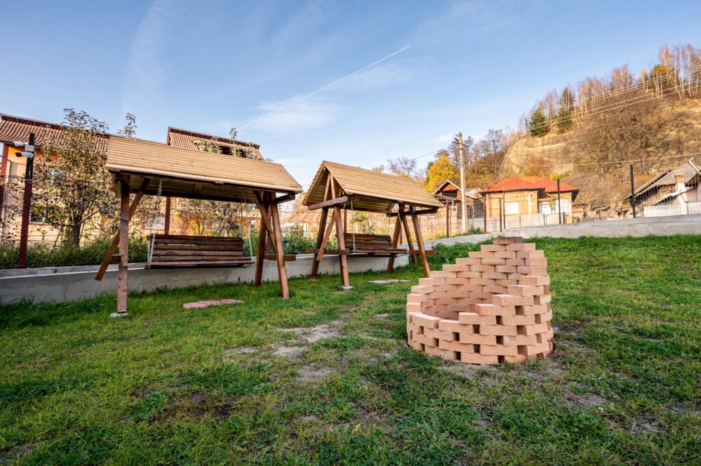 Spatii comune & curte